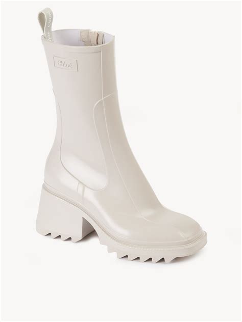 chloe betty rain boots styled